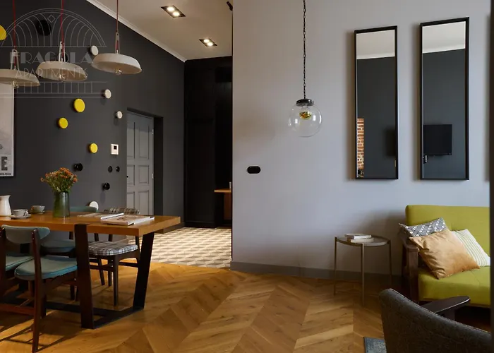 Goldfinger 3-Bed Unique Apartment In The Heart Of Podgorze